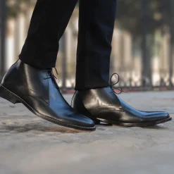 Corry Chukka Black Leather Boots