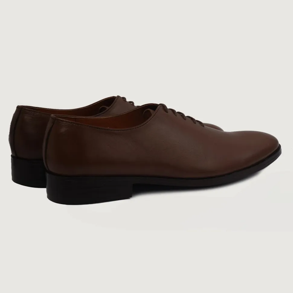 Director Wholecut Brown Leather Shoes
