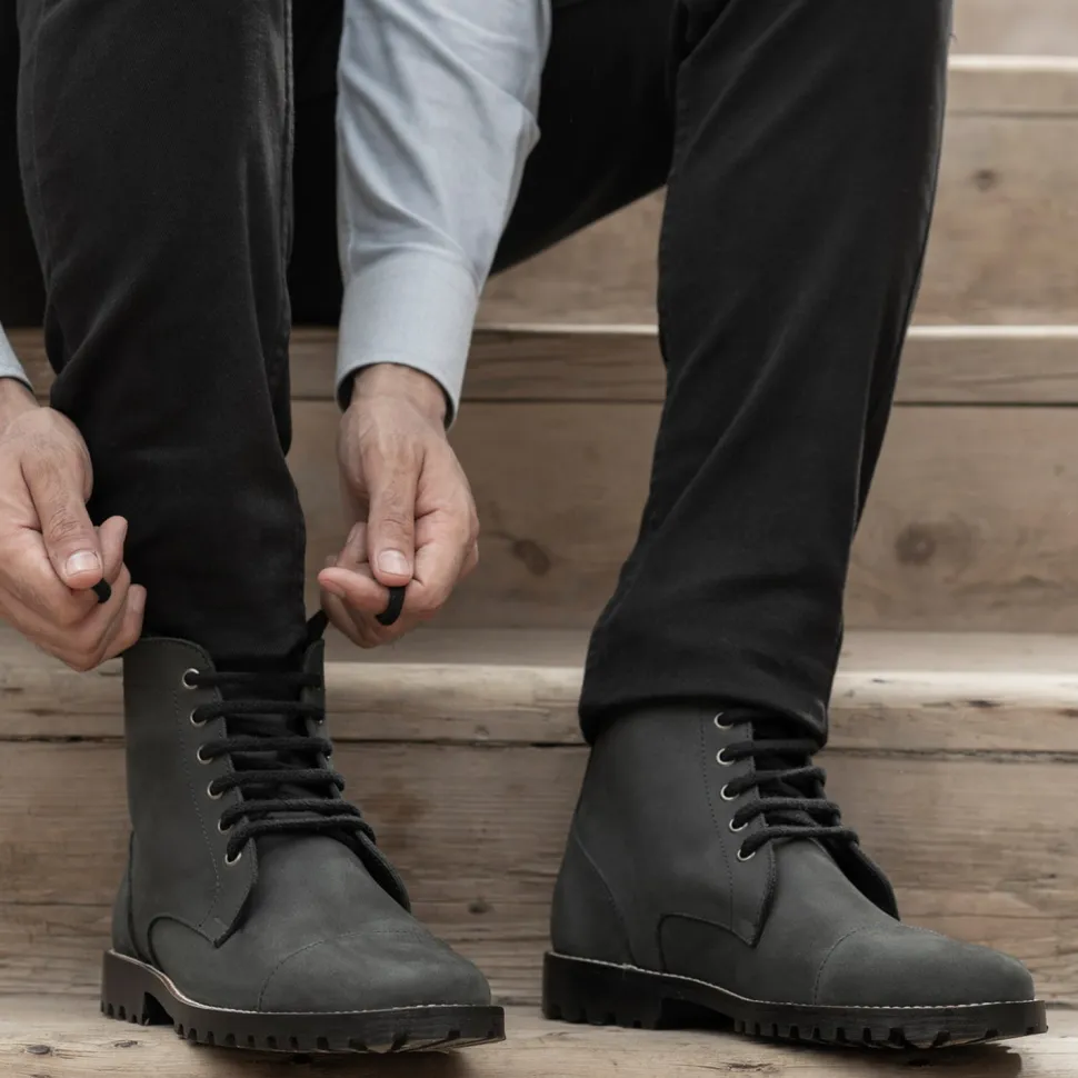 Knight Derby Matte Black Pullup Leather Boots - TerraGrip