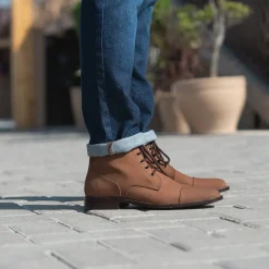 Knight Derby Oil Pull-up Brown Leather Boots