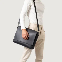 The Carismatico Black Leather Messenger Bag