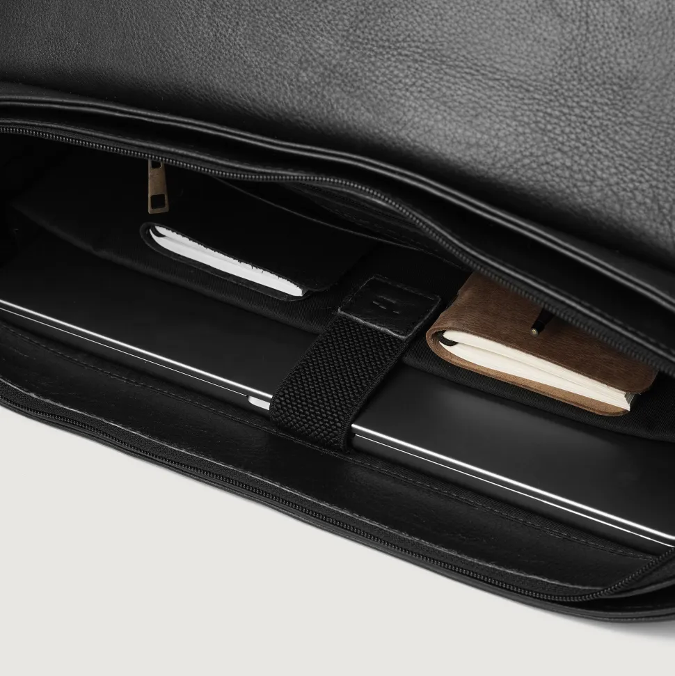 The Cristoph Black Leather Messenger Bag